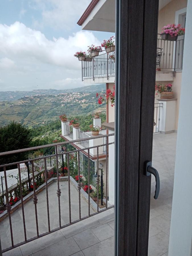 Residence I Lauri Laureana Cilento Екстер'єр фото