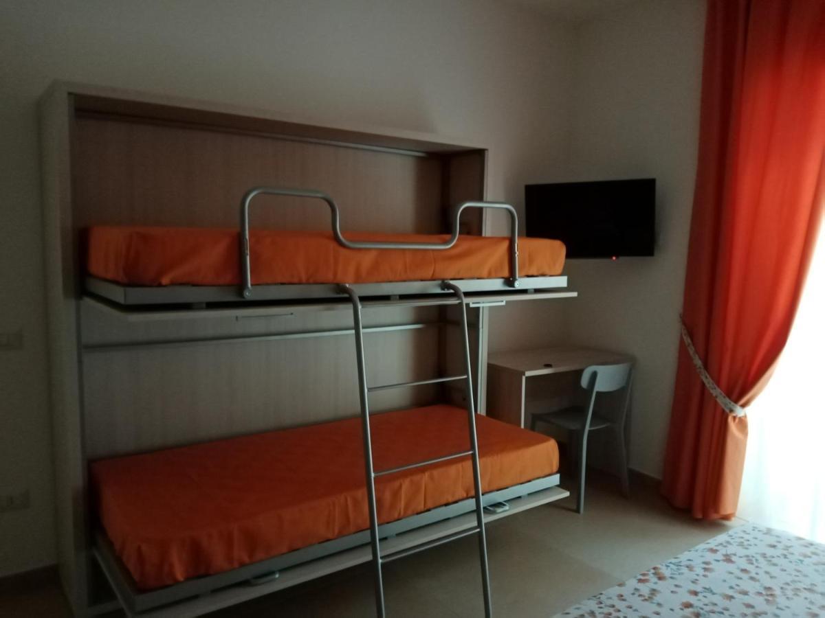 Residence I Lauri Laureana Cilento Екстер'єр фото